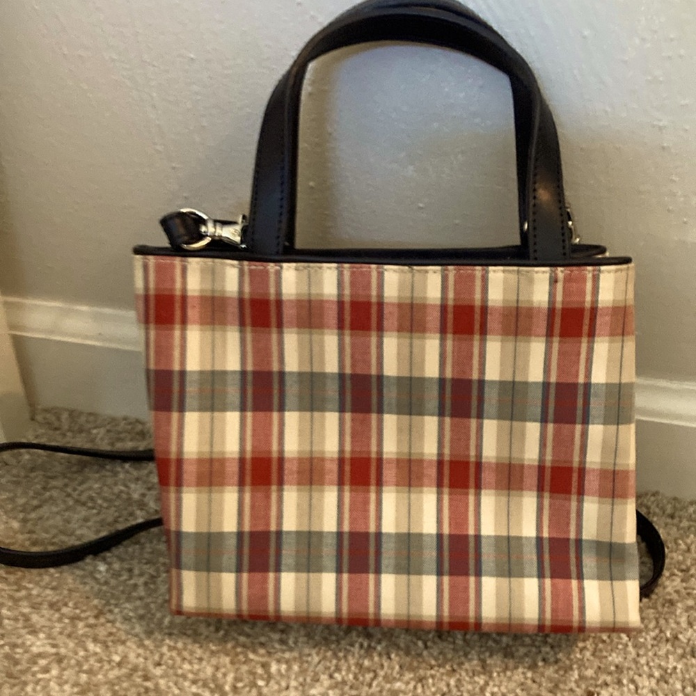 Vintage adorable summer purse.